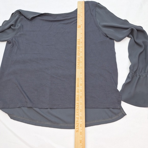 LOFT Blouse Womens Medium Gray Flowy Long Split Sleeve Tie Cuff - Picture 5 of 7